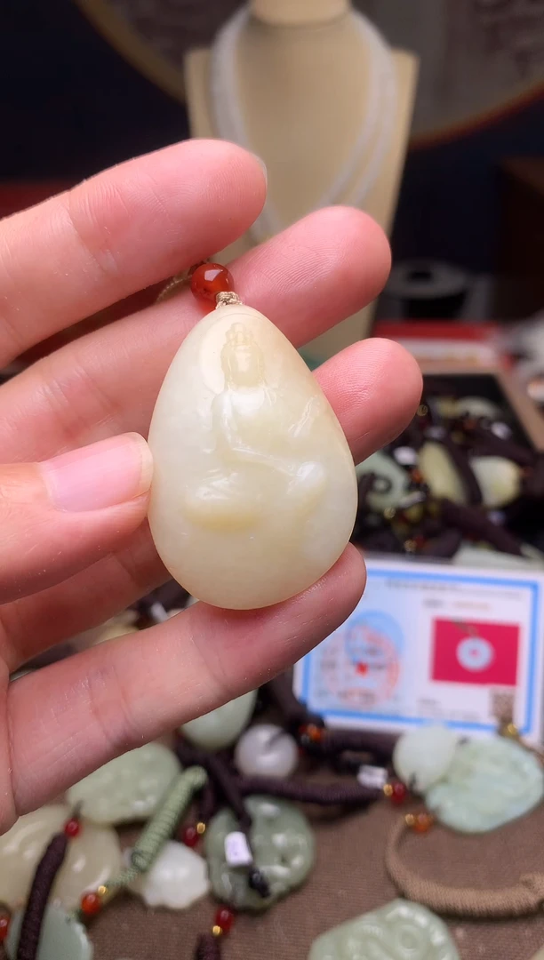 颈饰未镶嵌和田玉新疆料青海料清水和田玉吊坠