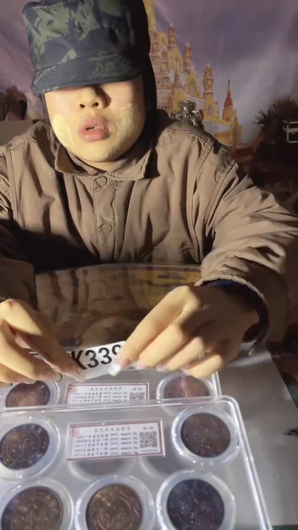 金属收藏阁精美家具饰品工艺摆件k339