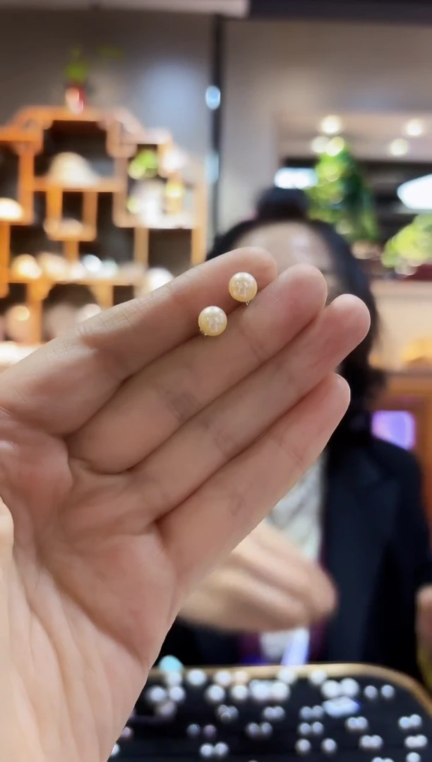 【闪购商品】淡水珍珠颈饰合金耳饰