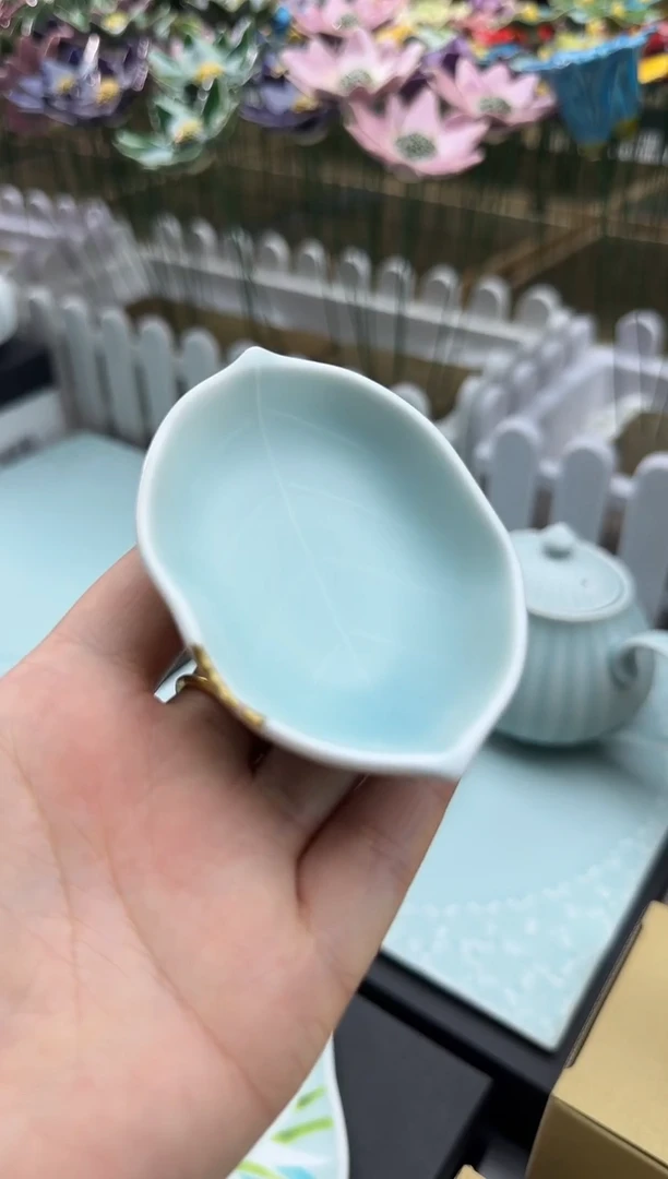 瓷片辰辰家的瓷器真好看