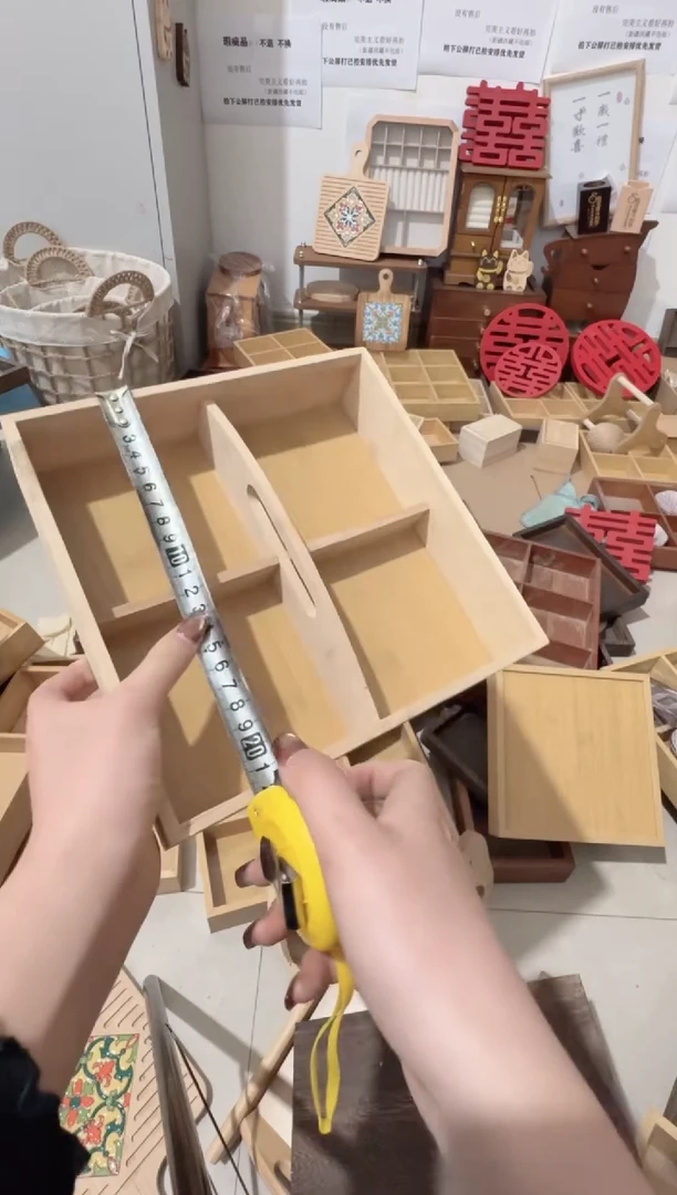 手提四宫格微瑕拍下不退不换