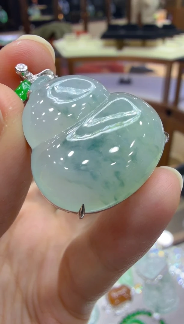 吊坠(不含链)18K金镶嵌翡翠多样性团购发一件