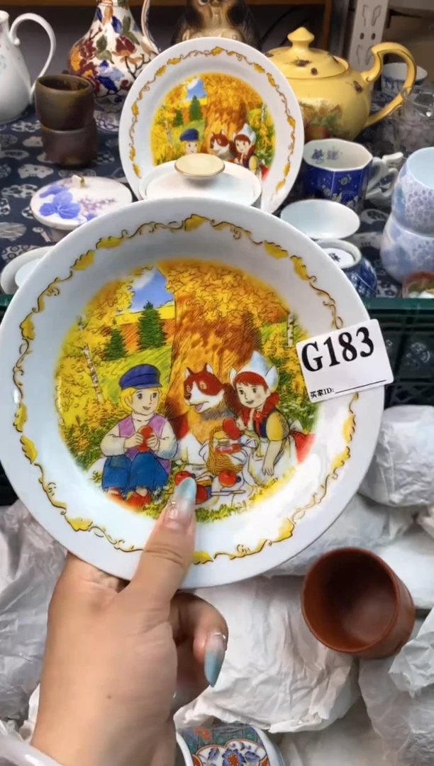 瓷片小*妮[○･｀Д´･ ○][○･｀Д´･ ○]
