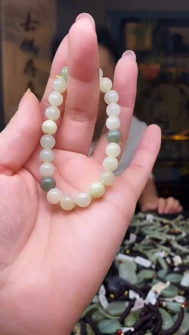 颈饰未镶嵌和田玉多样性发货，拍一发一