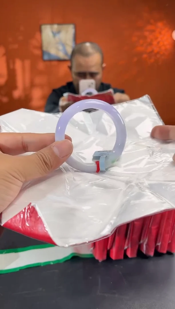 未镶嵌手镯翡翠4