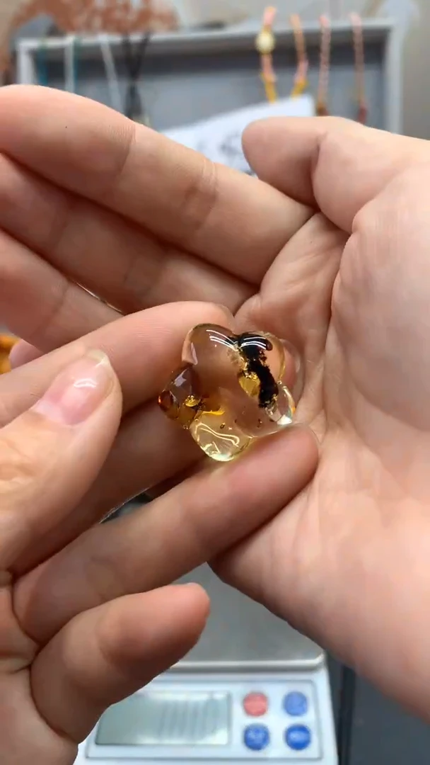 【闪购商品】琥珀珠宝奇石未镶嵌1008