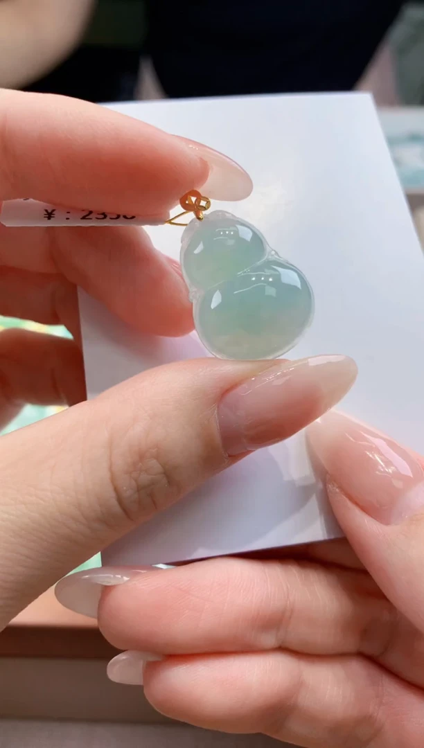 翡翠18K金镶嵌颈饰天然A货翡翠挂件