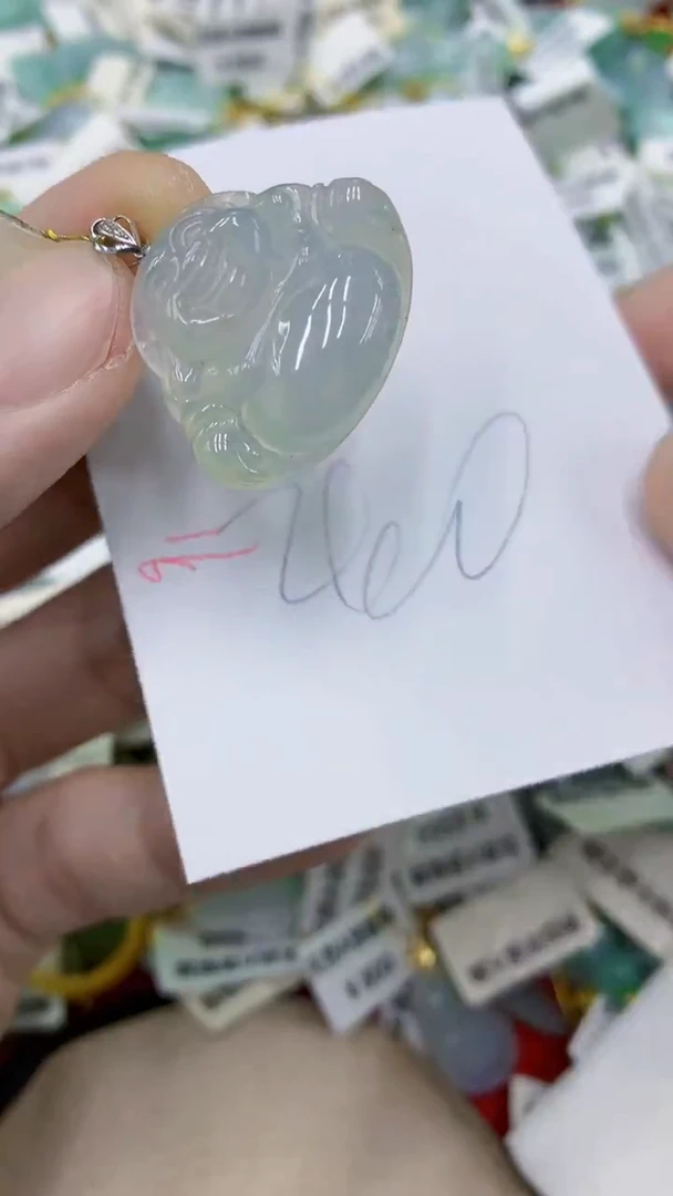 颈饰18K金镶嵌翡翠11111111111