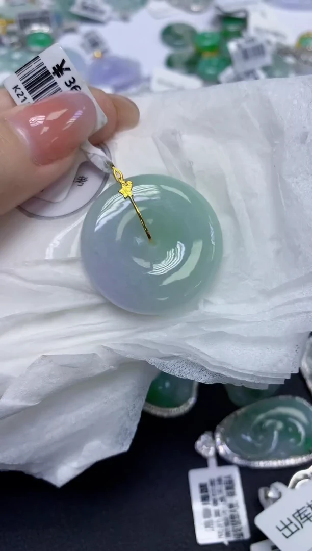 颈饰18K金镶嵌翡翠天然缅甸翡翠A货多样性发一件