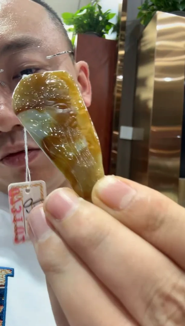 未镶嵌挂件翡翠A货翡翠孤品国雕谢林工