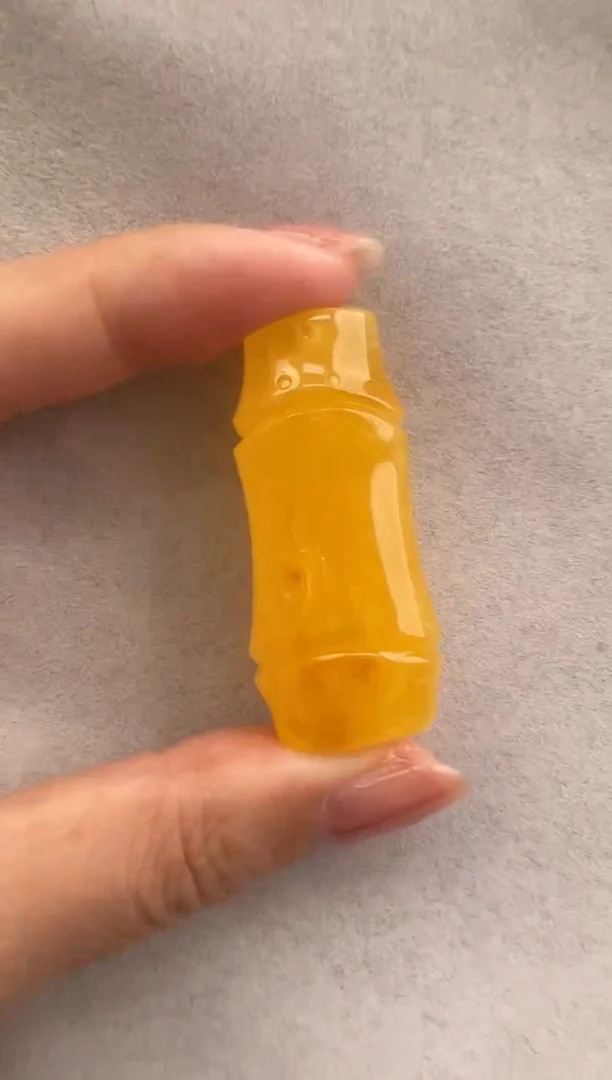 【闪购商品】琥珀裸石未镶嵌10211053-吊坠