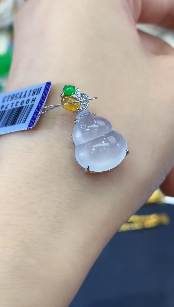 吊坠(不含链)18K金镶嵌翡翠B63