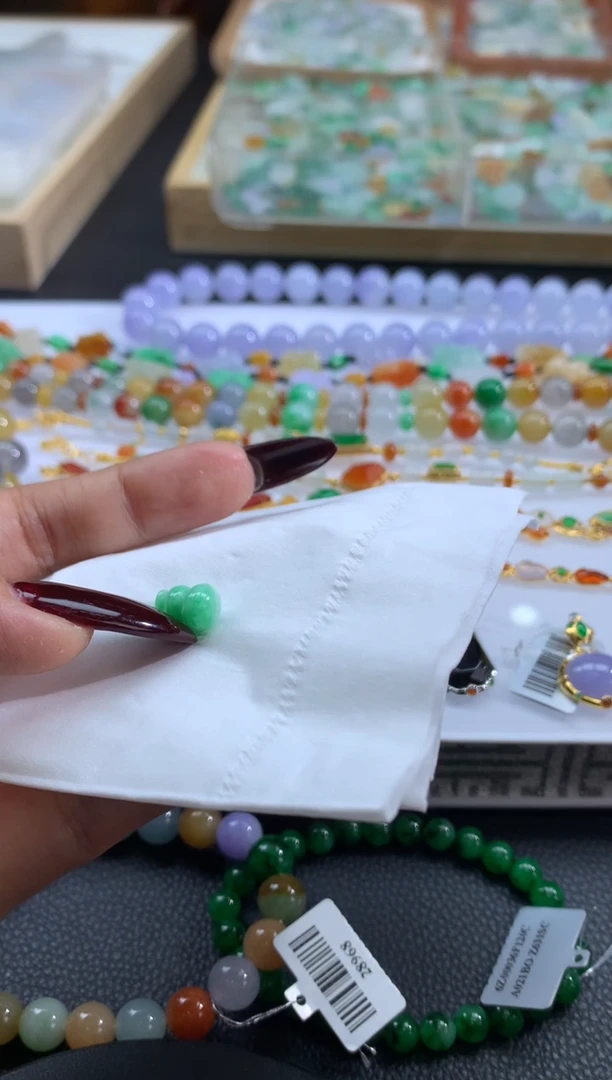 【闪购商品】定制翡翠未镶嵌翡翠