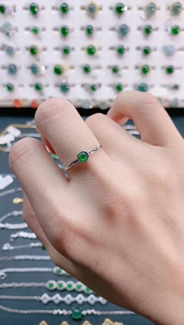 【闪购商品】翡翠戒指银S925镶嵌天然翡翠