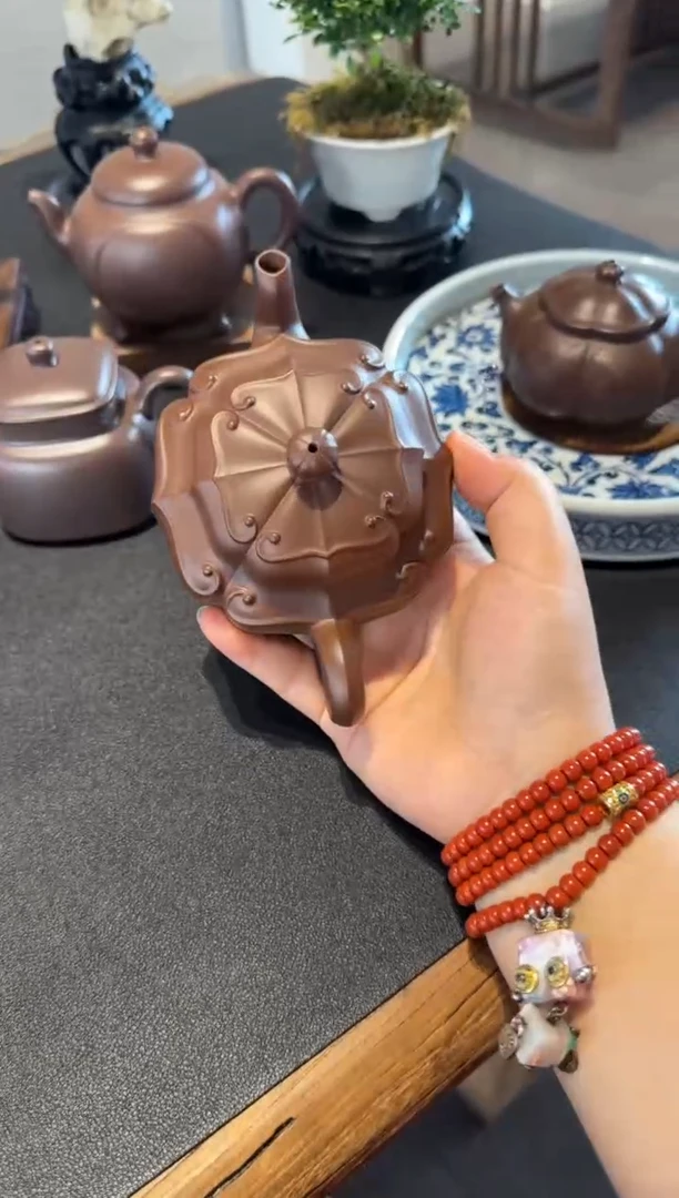 茶壶紫砂如**闻向阳而生