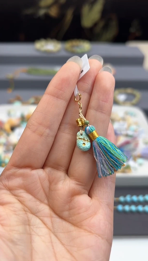 未镶嵌挂件南红玛瑙茜.Q53