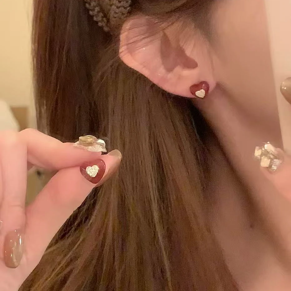 铜合金锆石耳饰 早秋气质安可拉红爱心耳钉女精致百搭耳环耳饰