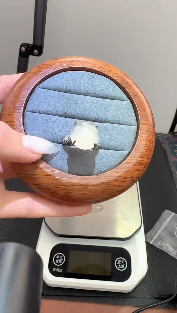 非金属无非金属无茅台白 圆盘戒指