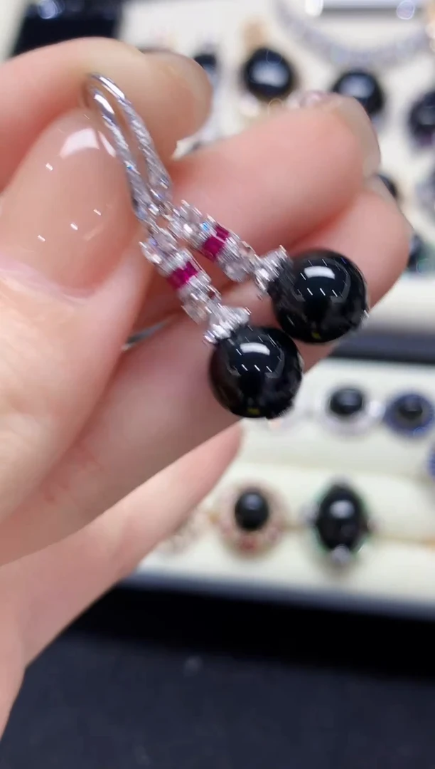 18K金镶嵌翡翠耳饰G