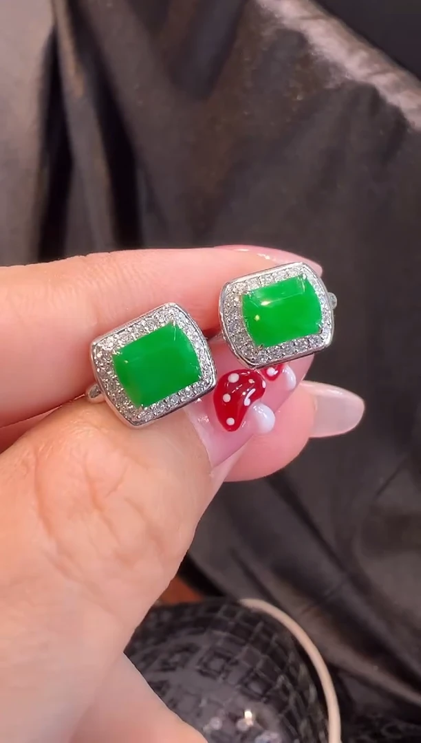 【闪购商品】翡翠耳饰18K金镶嵌耳饰