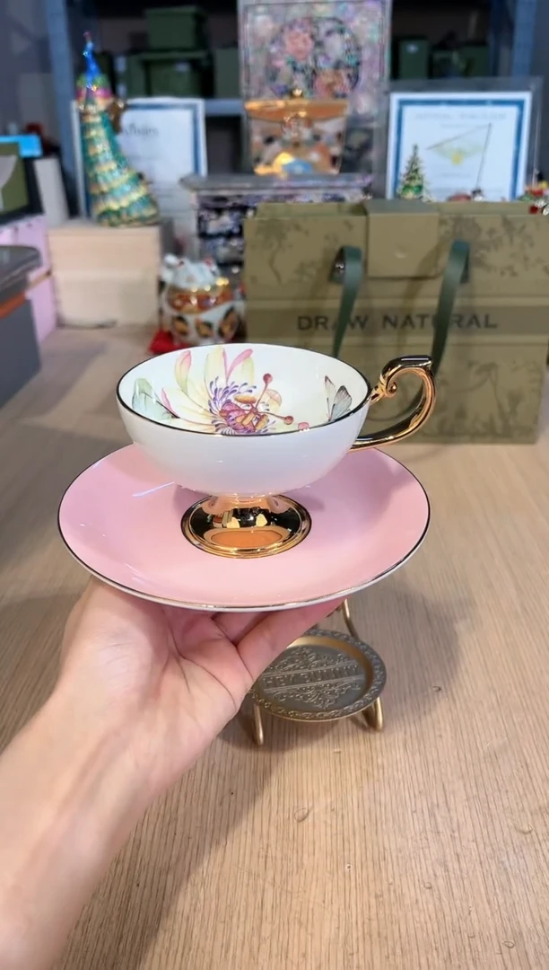 【闪购商品】杯79丽思粉釉杯碟