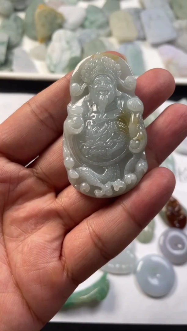 翡翠未镶嵌颈饰翡翠挂件