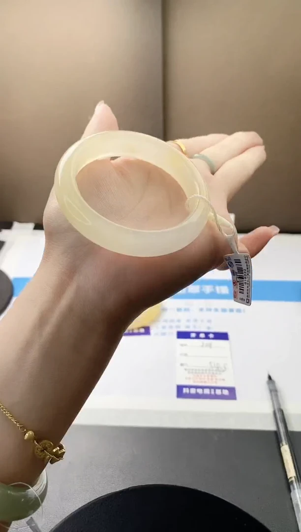 未镶嵌手镯石英质玉j111-HA多样性发货54+