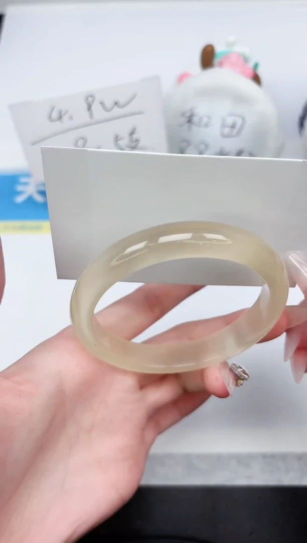 石英质玉手镯未镶嵌303-60.7