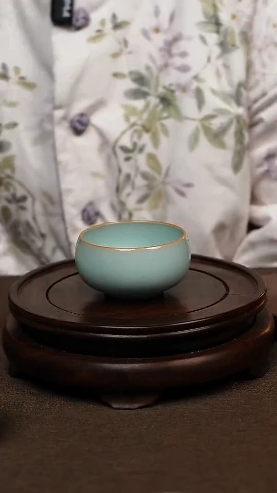 瓷片天青色全手描金 罗汉杯120ml 微瑕 不带礼盒