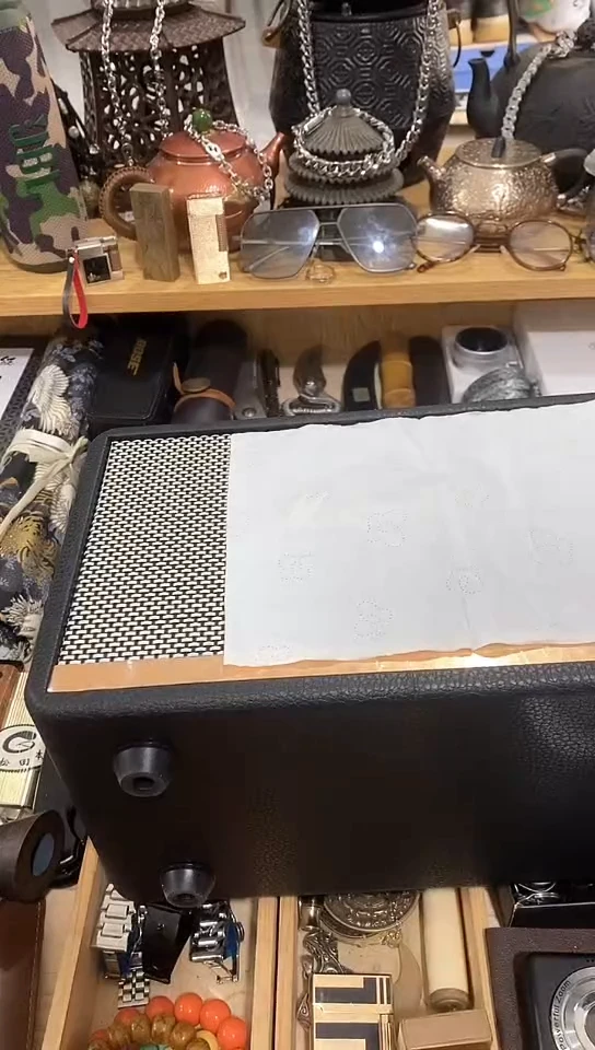 瓷片闪购商品  如图所示