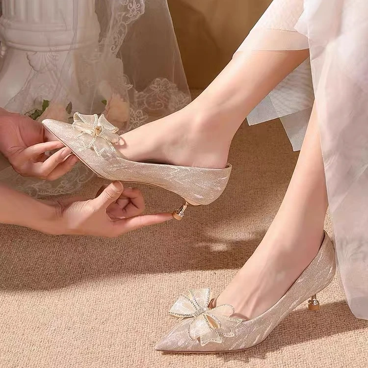 JH113新中式高级绸缎秀禾鞋女尖头浅口高跟鞋蝴蝶结水钻伴娘