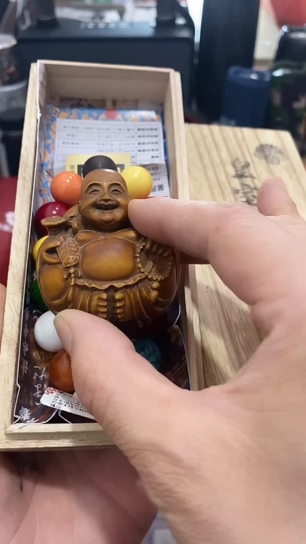瓷片闪购商品 如图所示