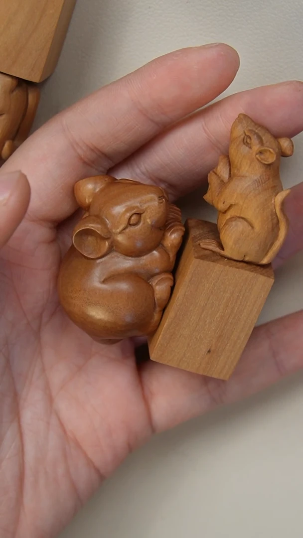 【闪购商品】非洲檀香把件老山檀香土拨鼠