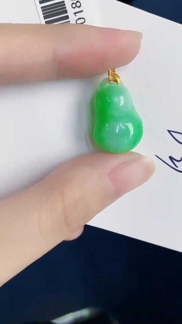 颈饰18K金镶嵌翡翠天然翡翠缅甸A货