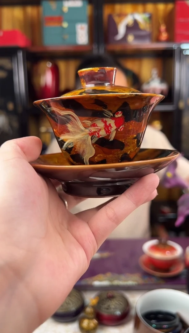 黑金手绘金鱼三才盖碗-太古大漆