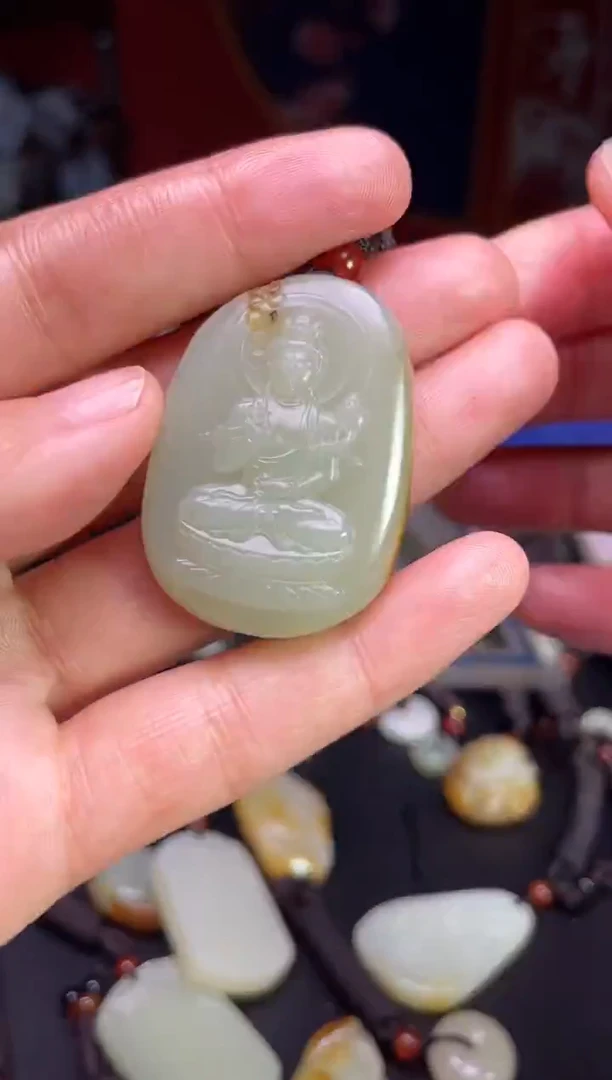 颈饰未镶嵌和田玉1