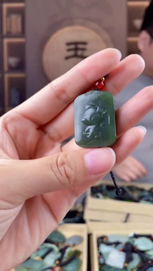 未镶嵌和田玉挂件拍一发一，多样性发货