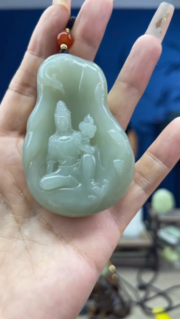 和田玉未镶嵌颈饰1