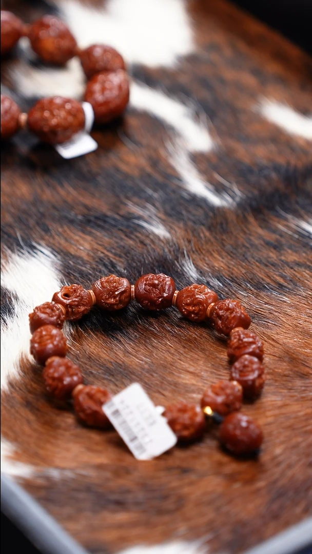 吊坠橄榄核沉**己dhd四面罗汉