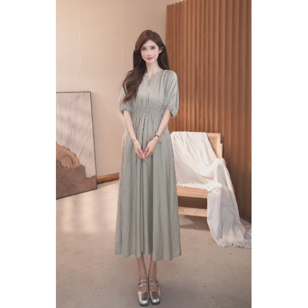 Basic House/百家好圆领套头连衣裙中长款法式宽松简约休闲女装