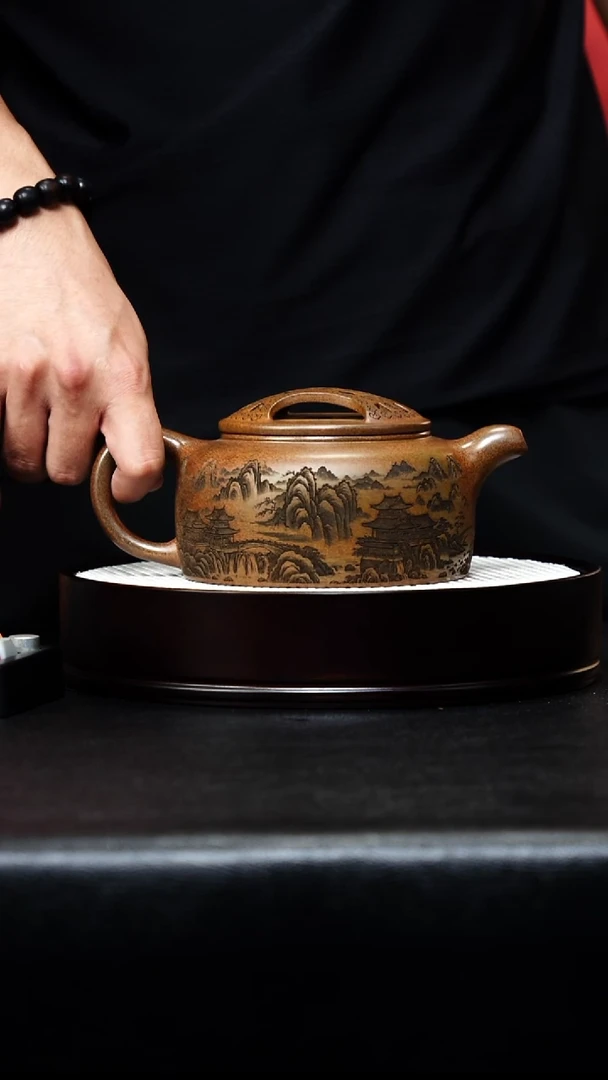 茶壶紫砂宜兴紫砂 牛盖莲子 虎皮金砂27063