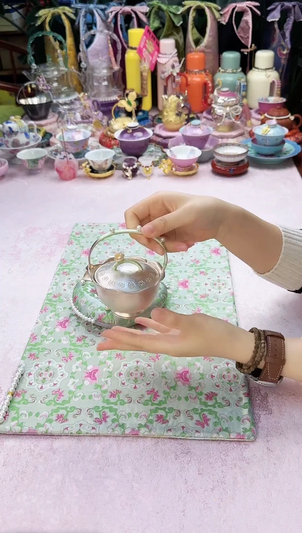 109 蜂鸟工坊银壶