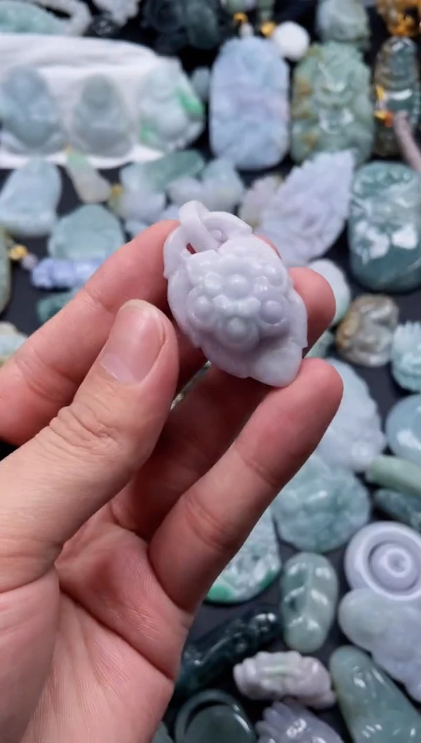 翡翠未镶嵌颈饰天然翡翠a货