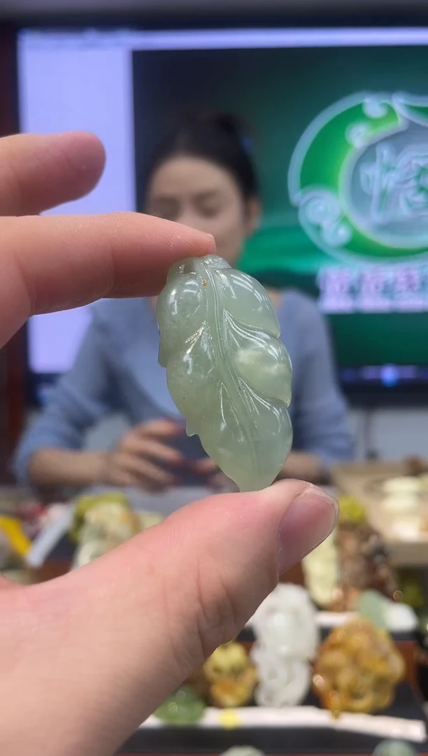 【闪购商品】岫玉吊坠未镶嵌··多样性发货*拍一发一