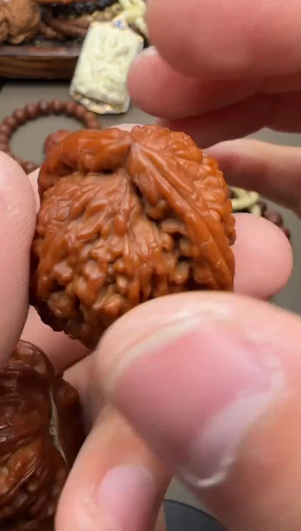 【闪购商品】文玩核桃把件核桃832134