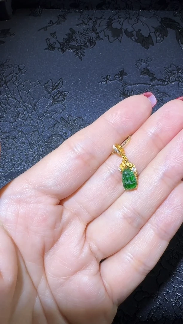 【闪购商品】翡翠吊坠(不含链)银S925镶嵌貔貅