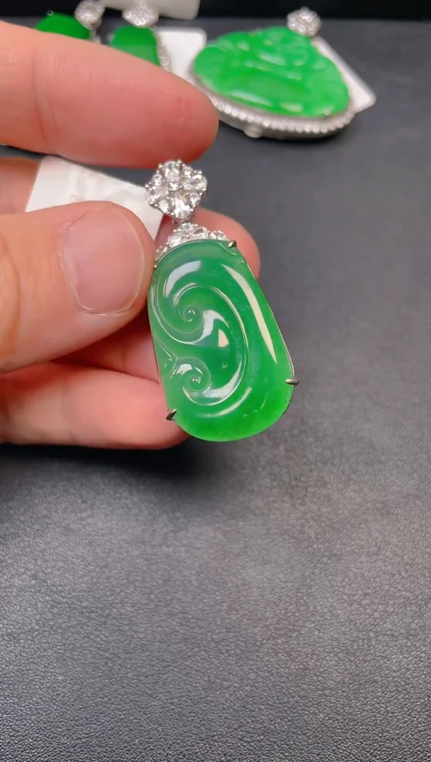 银S925镶嵌挂件翡翠吊坠