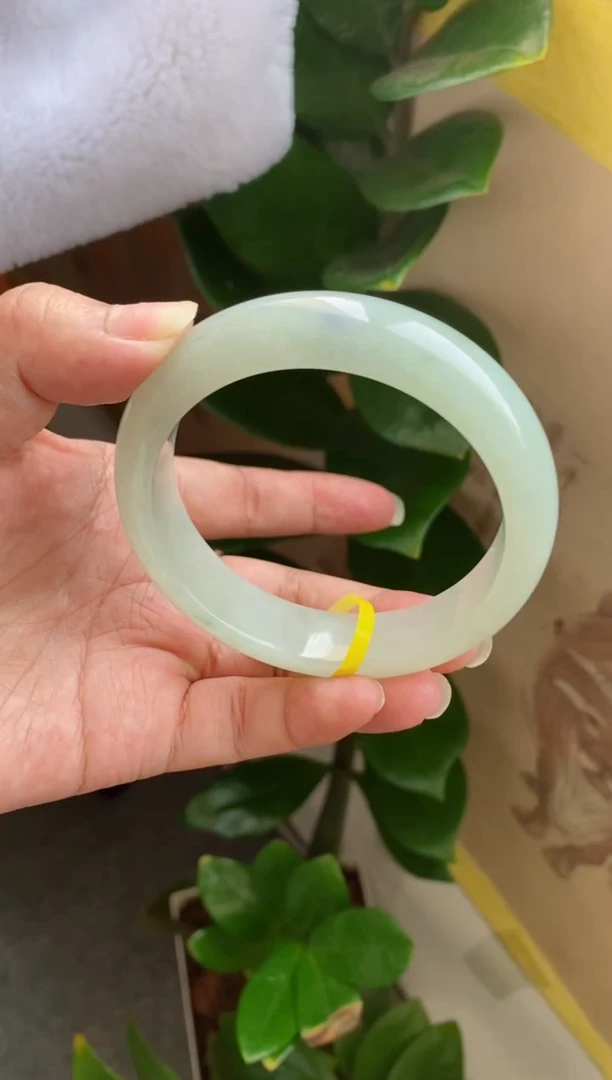 【闪购商品】翡翠手镯未镶嵌（老坑宽版冰葡萄肉）37号