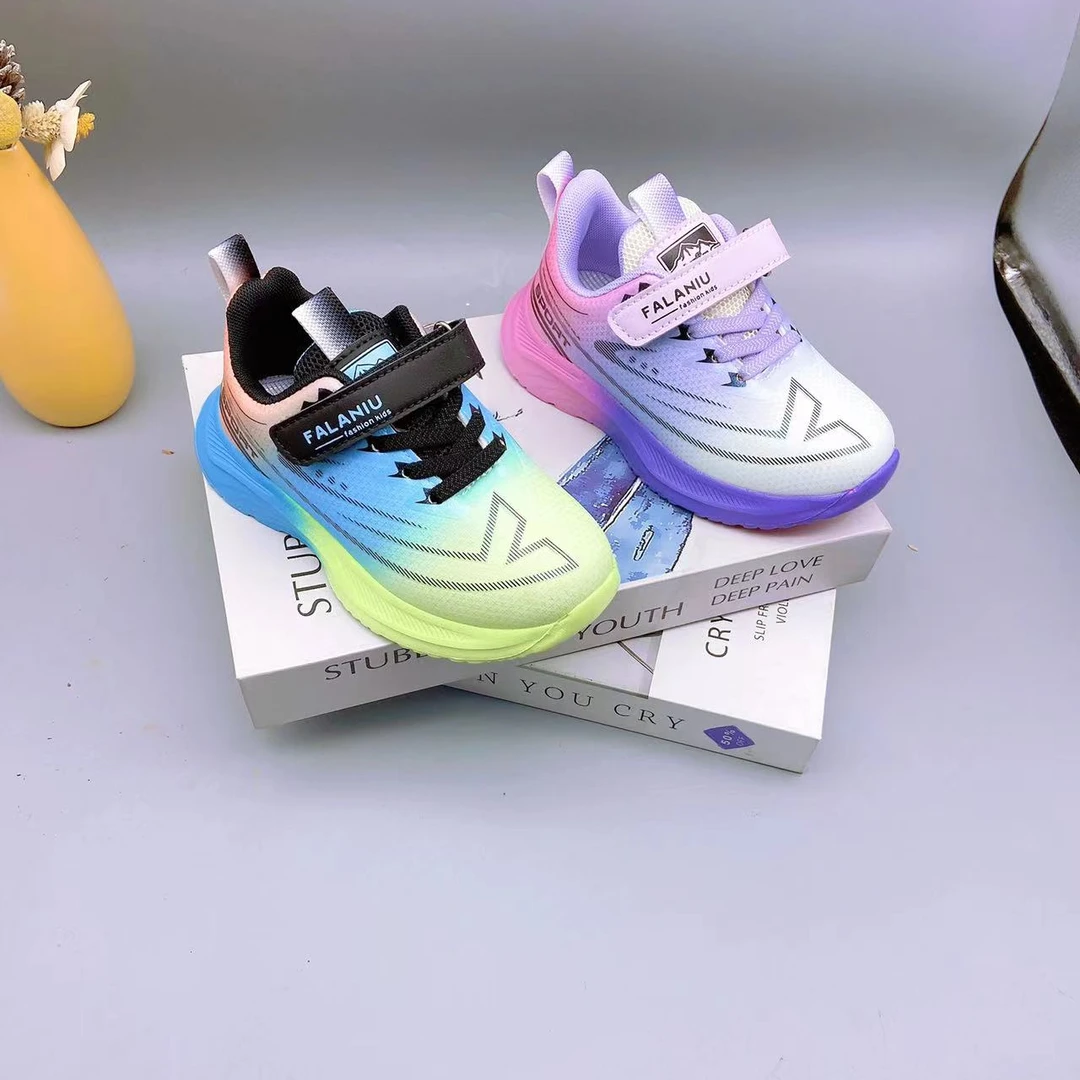 A8男女宝四季皮面纽扣运动鞋中童28-32