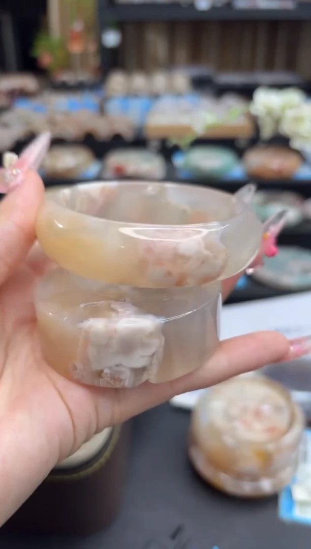 未镶嵌手镯石英质玉24(62圈赠送镯心)